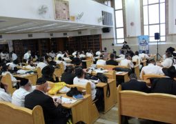 כביש מהיר לגאולה! // מנחם מענדל קויפמן 
